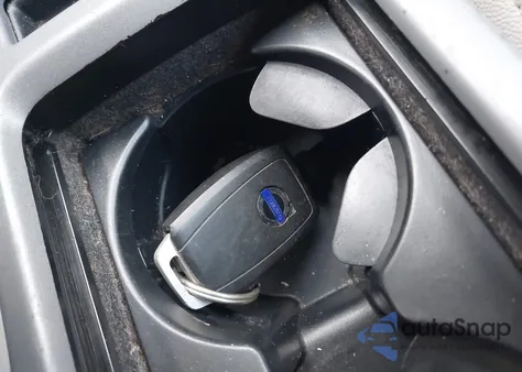 2008 Volvo S40 2.4I z USA, uszkodzony, nr VIN YV1MS390182407710